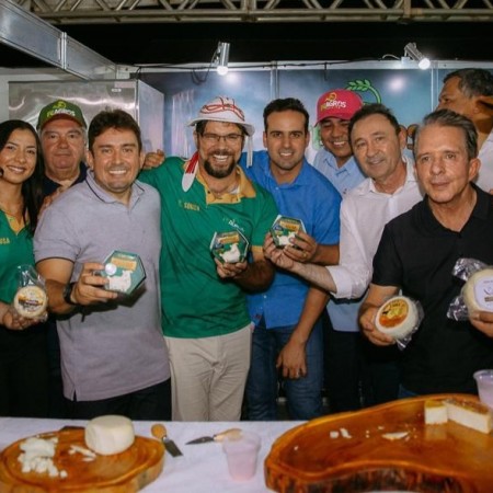 Nabor Wanderley prestigia FEAGROS em Sousa e destaca a força do agro para o desenvolvimento da Paraíba