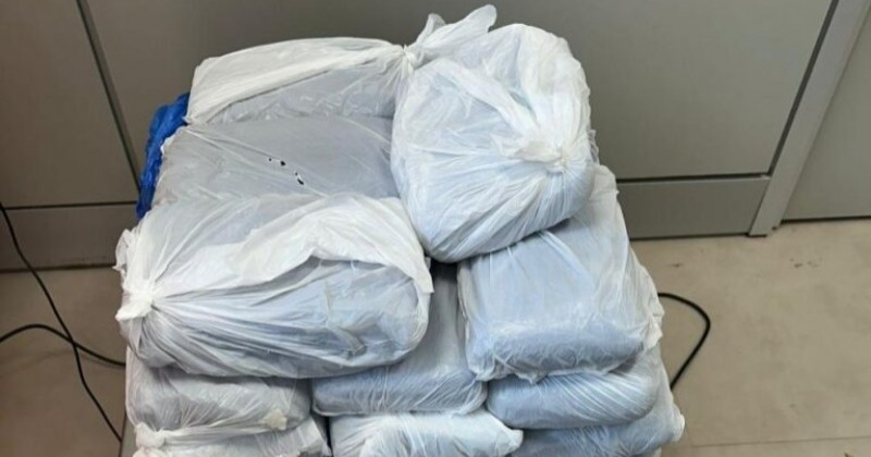 Jovem é presa com mais de 30 kg de maconha no aeroporto de João Pessoa