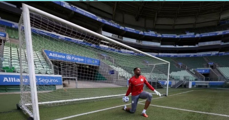 Goleiro mais caro da história do Palmeiras terá sequência decisiva
