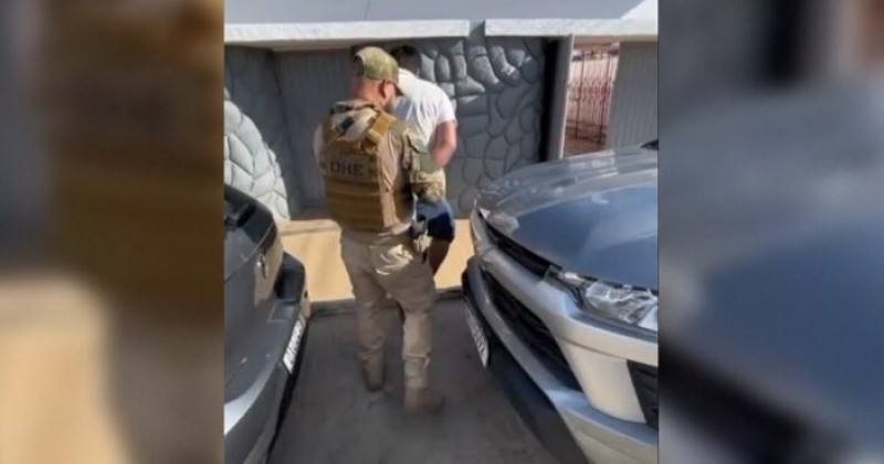 Operação prende foragido por comércio ilegal de armas em Passagem, no Sertão