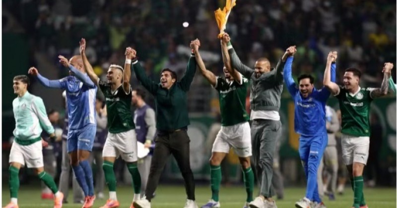 Palmeiras faz mágica para golear LDU e ir à final; leia a análise