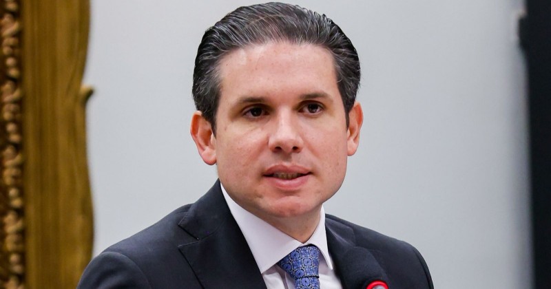 Kassab parabeniza Hugo Motta por avanço na discussão do voto distrital misto no Brasil