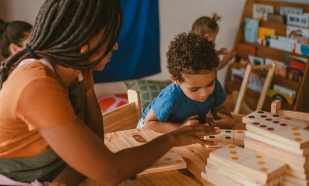 Pediatra explica benefícios gerais dos quebra-cabeças às crianças