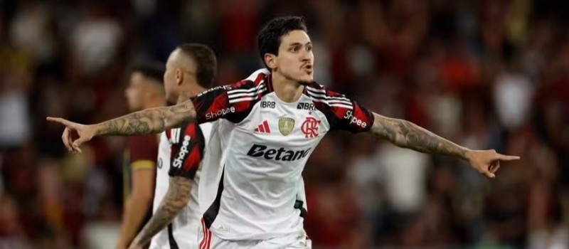 Pedro, do Flamengo, volta ao radar de Ancelotti por uma vaga na Copa do Mundo