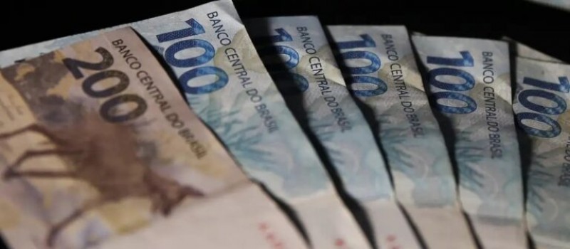 Quanto rende o pr�mio de R$ 300 milh�es da Mega na poupan�a e em outras op��es?
