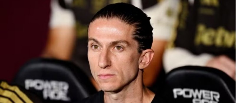 Filipe Lu�s negocia para assumir o comando do Bayer Leverkusen, diz jornal
