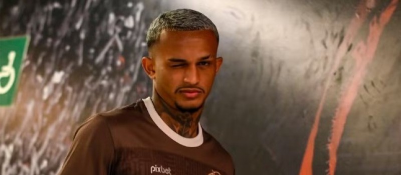 Wesley � cortado da Sele��o por les�o na perna; volante �derson � convocado 