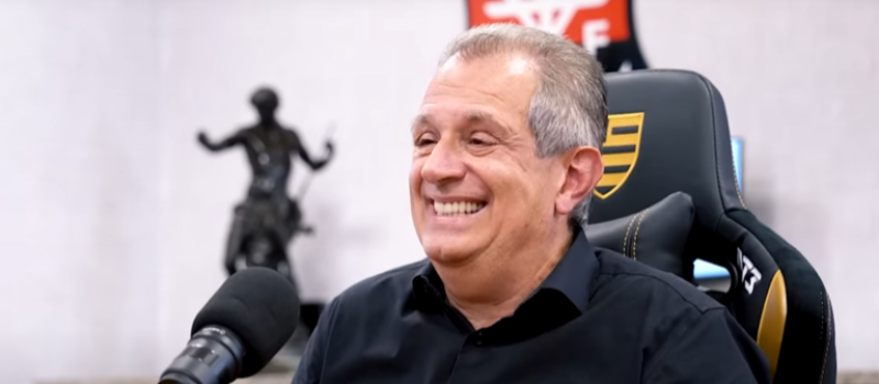 Flamengo supera previs�o e arrecada mais de R$ 500 milh�es com vendas de atletas em 2025