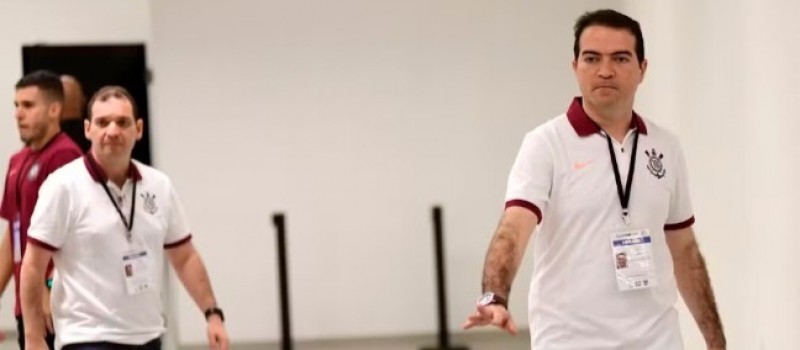 Ap�s acertar duas contrata��es, Corinthians escolhe novas prioridades no mercado