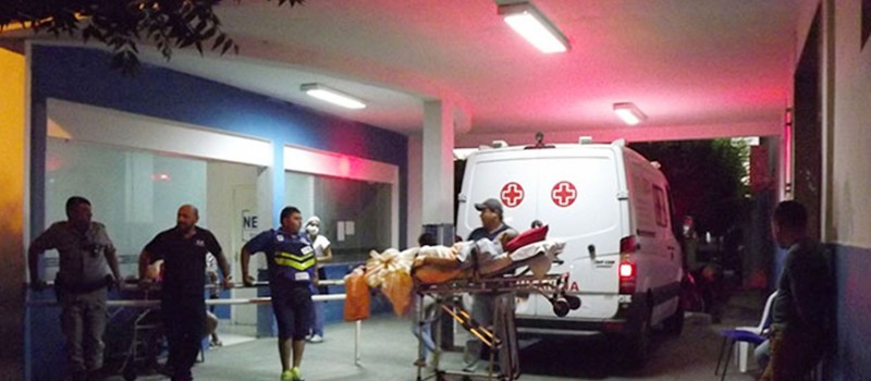 Hospital de Patos atende 15 v�timas de mordidas de animais e 20 de tr�nsito no fim de semana