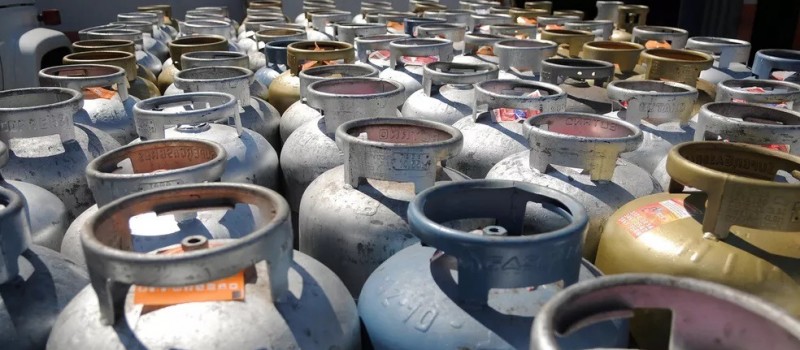 Procon/Patos verifica redu��o no pre�o do g�s de cozinha e da �gua mineral 