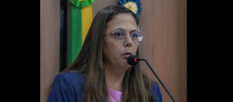 Perla Gadelha apresenta projeto que institui 'Selo Empresa Amiga da Mulher�, em Patos