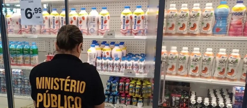 Cinco supermercados de Patos s�o autuados por pre�os errados e produtos vencidos 