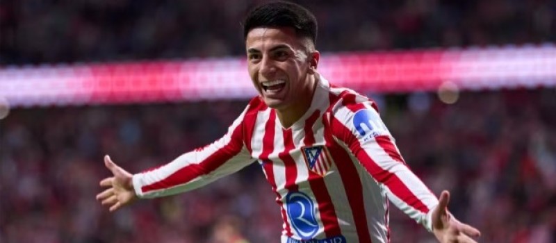 Flamengo aguarda chegada de empres�rio de Almada ao Rio para finalizar transfer�ncia