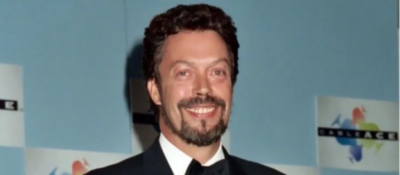 Morre o ator Tim Curry, de 'Esqueceram de Mim' e 'Rocky Horror'