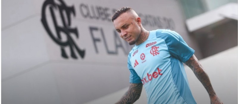 Bota faz pondera��es, mas avan�a por Cebolinha ap�s 'ok' do Flamengo
