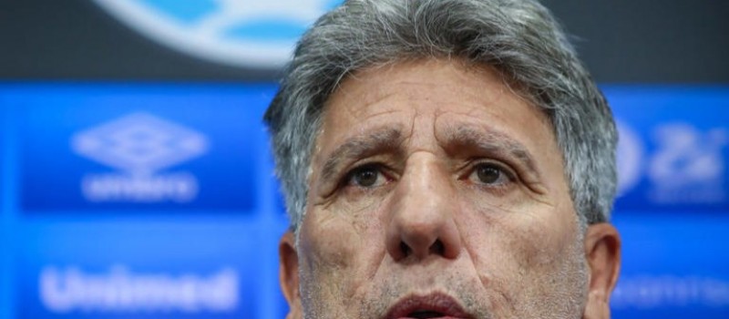 Renato Ga�cho coloca cargo � disposi��o e dispara contra diretoria do Gr�mio