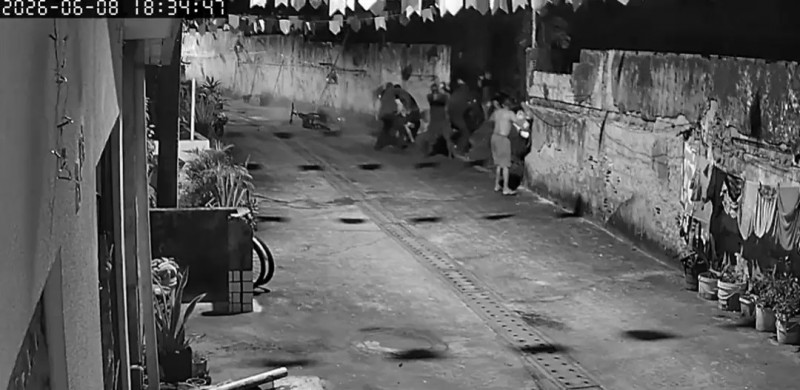 [V�DEO] C�mera flagra ataque a tiros que deixou dois jovens mortos no Rangel, na Capital