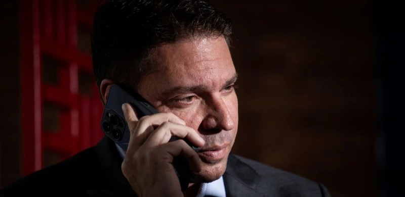 Moraes ordena perda de mandato de Ramagem, condenado por tentativa de golpe de Estado