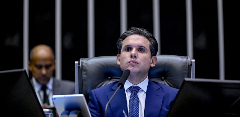 Caso Zambelli: Motta vai reunir equipe jurdica para analisar ordem de Moraes