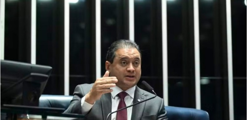 Senador e secret�rio da Previd�ncia s�o alvos de opera��o da PF contra desvio no INSS