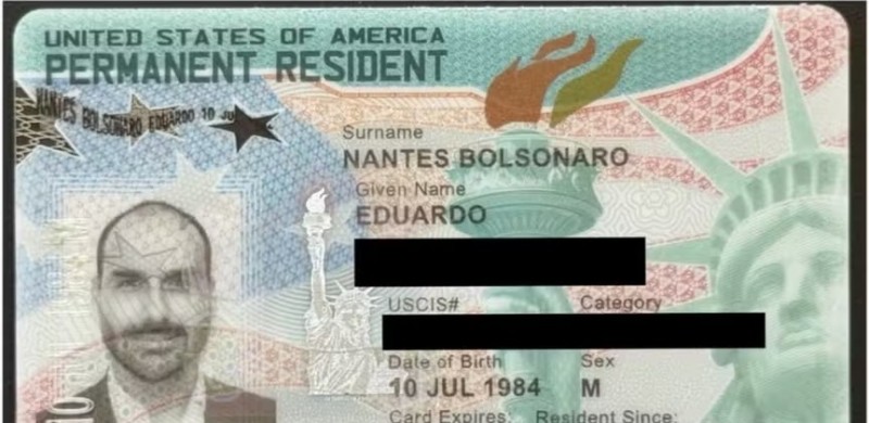 Eduardo Bolsonaro recebe Green Card (visto de resid�ncia permanente) do governo Trump