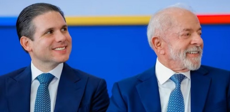 Lula agradece Motta por declara��o de apoio � reelei��o durante telefonema