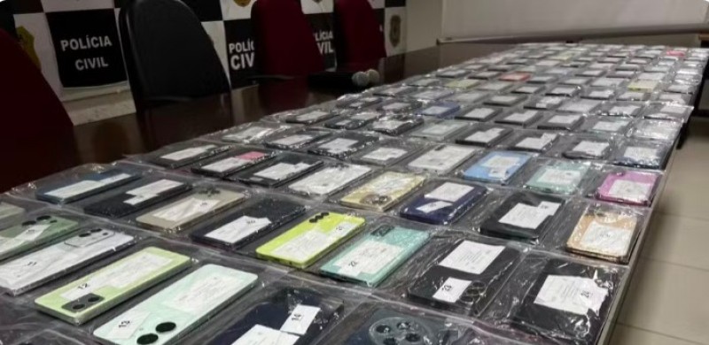Mais de 300 celulares roubados s�o recuperados durante opera��o da Pol�cia Civil