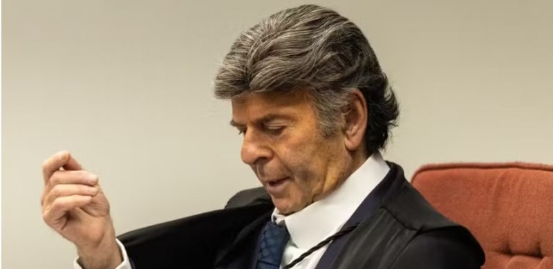 Ministro Luiz Fux derruba decis�o de Dino sobre posts de Nossa Senhora Aparecida
