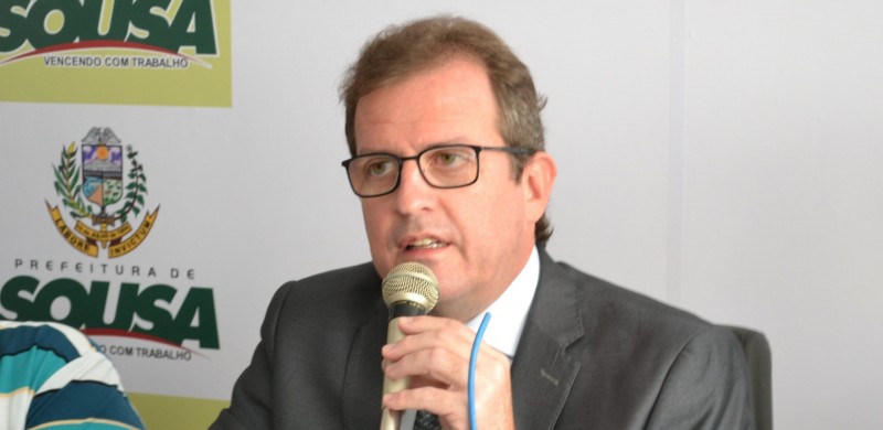 Jo�o Campos diz que j� determinou a expuls�o de F�bio Tyrone do PSB
