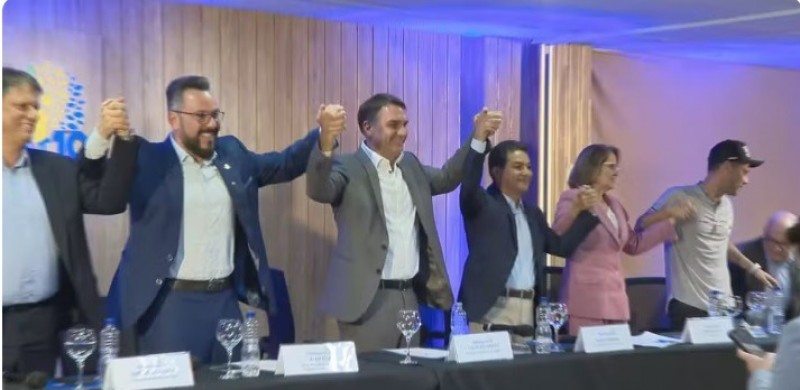 Partido Republicanos declara apoio a Fl�vio Bolsonaro no segundo turno