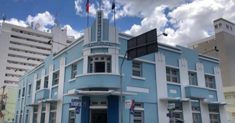 Prefeitura Municipal de Patos homologa concurso e convoca aprovados para apresenta��o de documentos