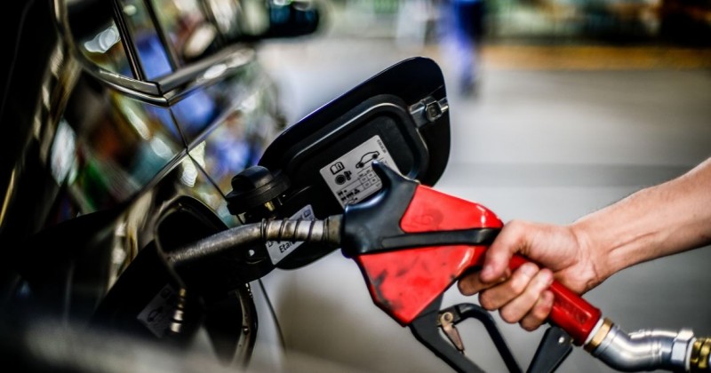 Gasolina ou etanol? Fa�a as contas e veja qual deles vale a pena abastecer