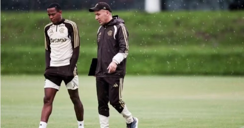 Wallace Yan cai no gosto de Jardim no Fla e ganha profecia de Bap: 'Vai arrebentar'