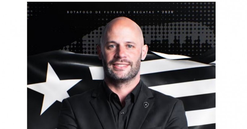 Franclim Carvalho desembarca no Rio para assumir o Botafogo: '� uma honra gigante'