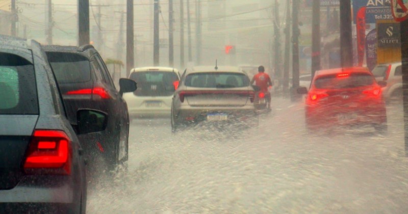 Inmet emite alerta de chuva forte e ventos de at� 60km/h para toda a Para�ba at� segunda-feira