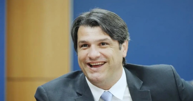 Leo Bezerra toma posse como prefeito de Jo�o Pessoa nesta segunda no Conventinho