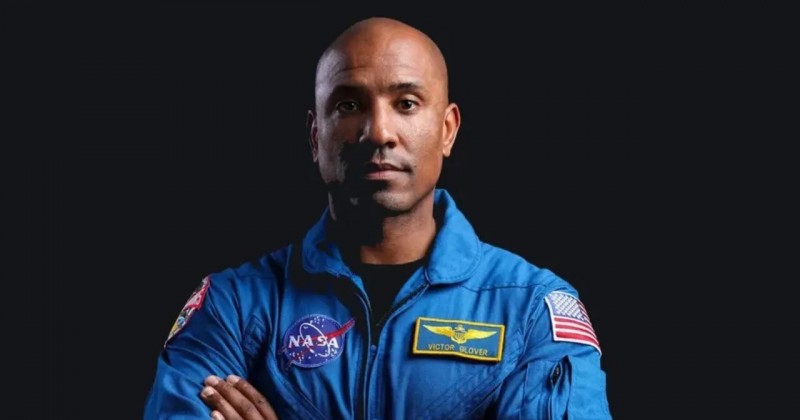 Crist�o e professor de Escola Dominical em sua igreja, astronauta da Artemis II levou B�blia para o espa�o