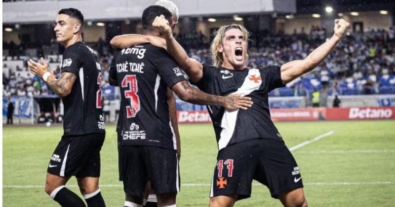 An�lise: mudan�a de posi��o de Rojas faz Vasco crescer e vencer