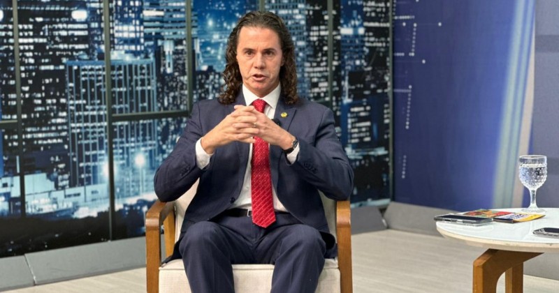 'Tema vencido', diz Ven� sobre possibilidade de Lula apoiar tr�s senadores na Para�ba