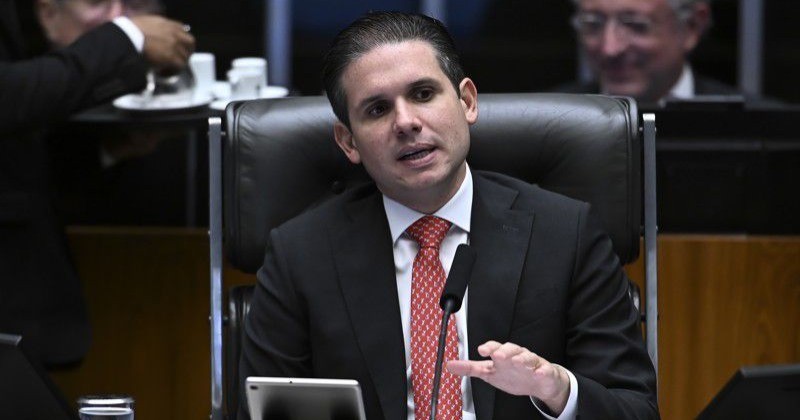 Presidente Hugo Motta cria comiss�o especial para analisar fim da escala 6x1