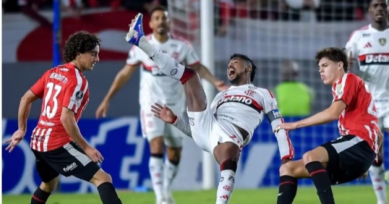 An�lise: Flamengo perde chance de matar o jogo em noite de bronca com arbitragem