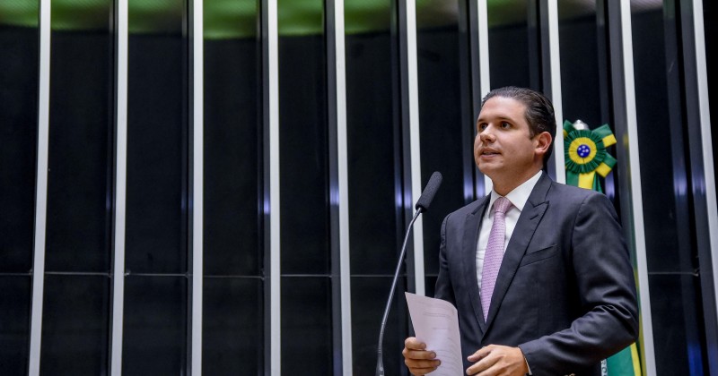 Presidente Hugo Motta anuncia 1� audi�ncia da Comiss�o Especial da PEC 6x1 para quinta-feira na ALPB