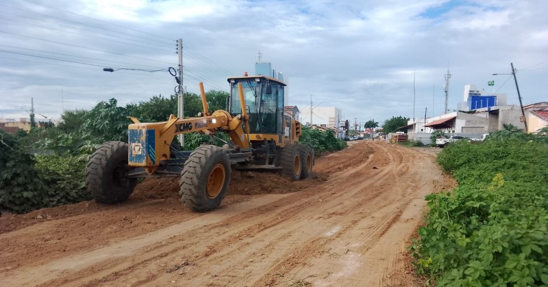 For�a-tarefa da Seinfra realiza servi�os urbanos em v�rios bairros de Patos
