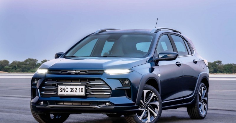 Chevrolet Sonic 2027 estreia nas vers�es Premier e RS com pre�o a partir de R$ 129.990
