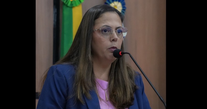 Vereadora Perla Gadelha rebate acusa��es de intoler�ncia religiosa e relata constrangimento sofrido na CCJ