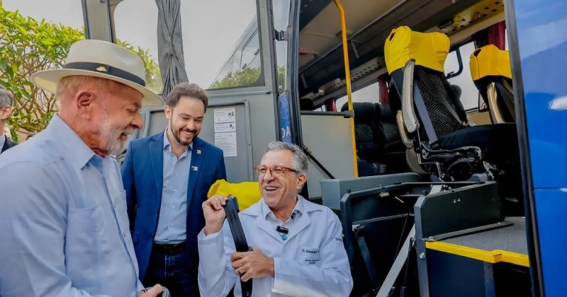 Lula anuncia R$ 2,2 bilh�es para tratamentos contra o c�ncer pelo SUS