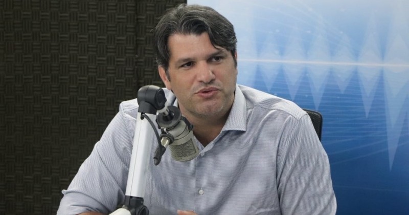 Prefeito de Jo�o Pessoa declara voto em Veneziano e diz que segundo senador depende da decis�o do grupo