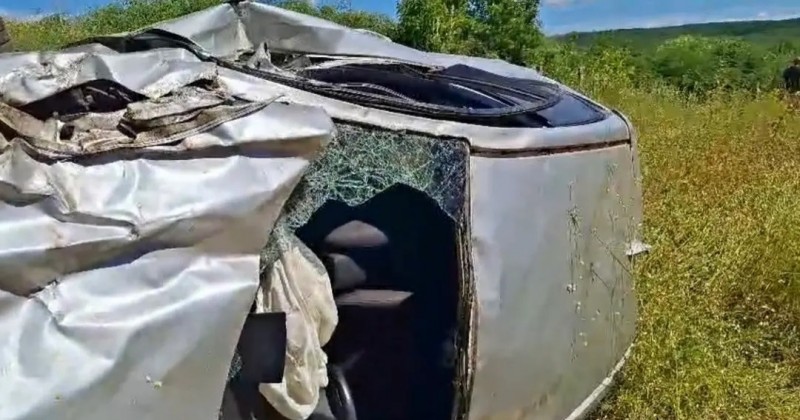 Capotamento na PB-382 deixa um morto e outro ferido no Sert�o 