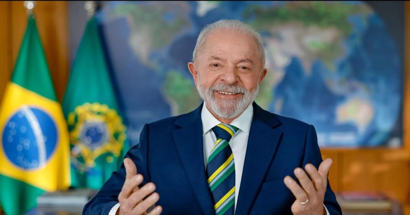 Lula j� se aproxima de vit�ria no primeiro turno, diz Instituto Atlas